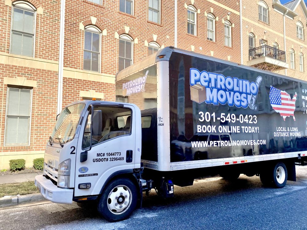 Petrolino Moves
