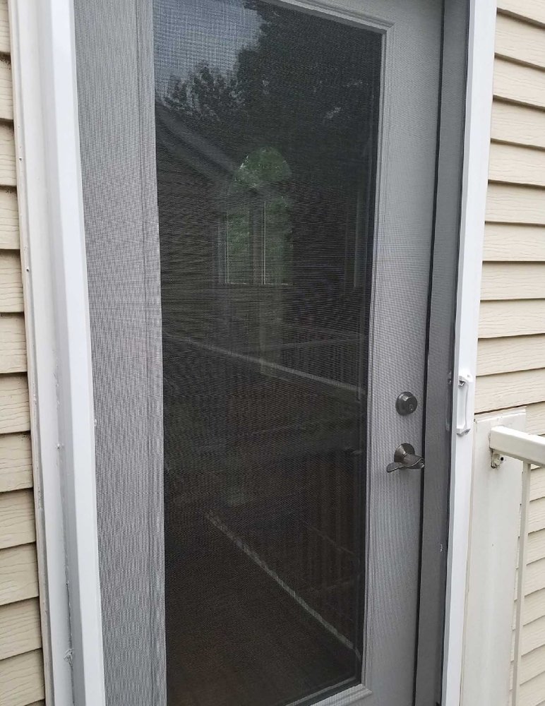 Tri-State Retractable Screens
