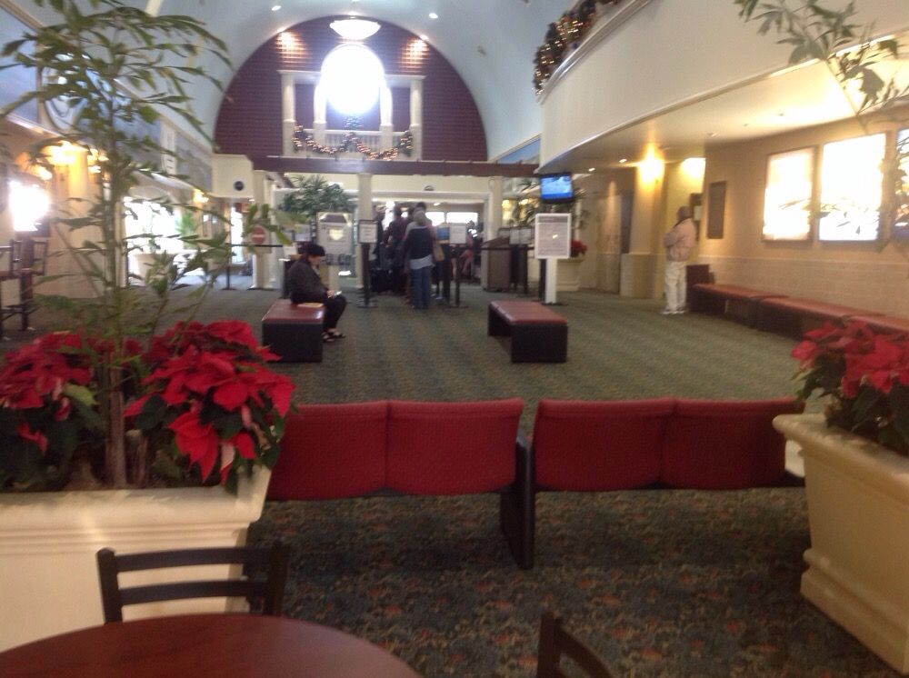 Brunswick Golden Isles Airport 20 Photos & 12 Reviews Airports