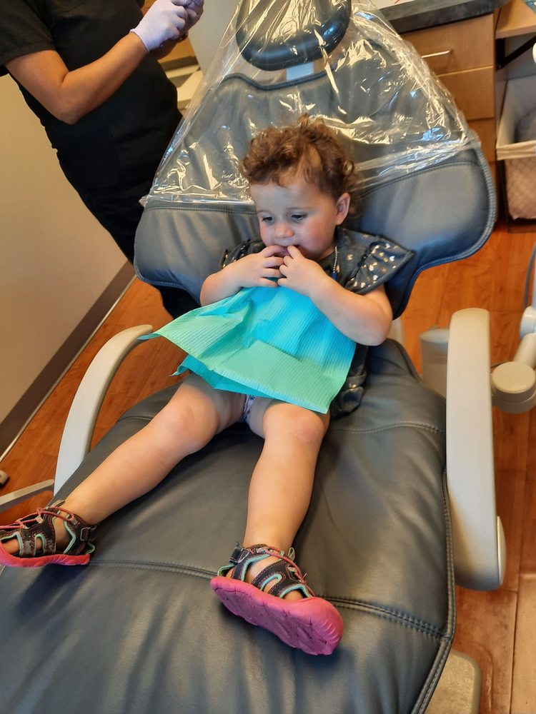 image of business Helmer Family Dentistry