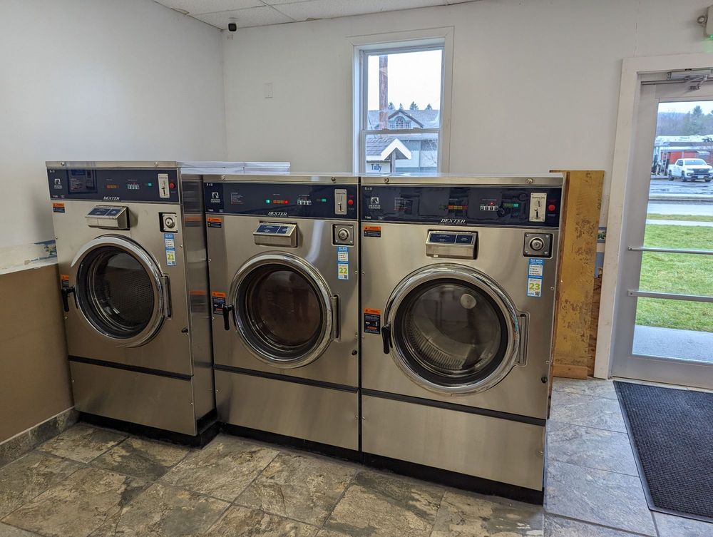 Suds & Bubbles Laundromat