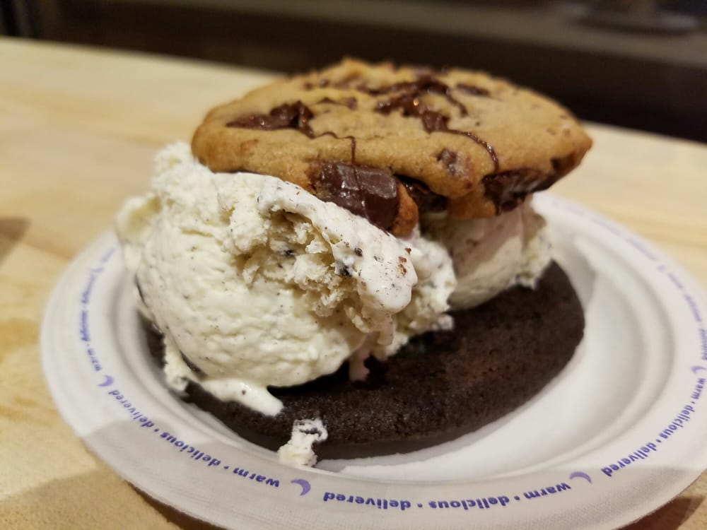 Insomnia Cookies 24 Photos & 30 Reviews Bakeries 1804 E N Ave