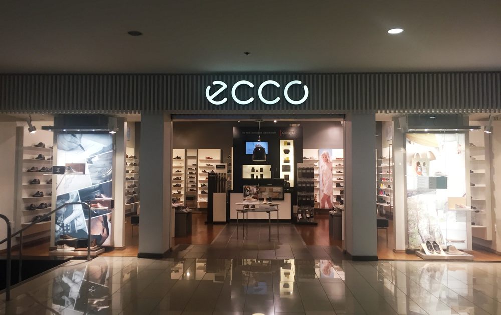 ECCO Shoe Stores 1121 Glendale Galleria, Glendale, CA