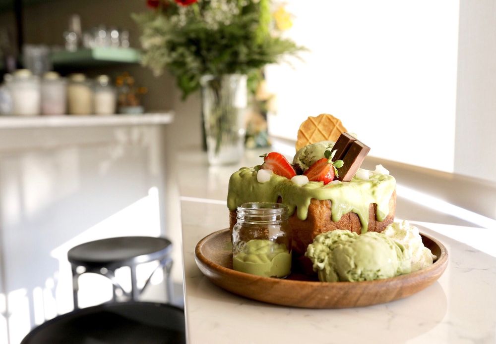 Magnolia Dessert Bar & Coffee