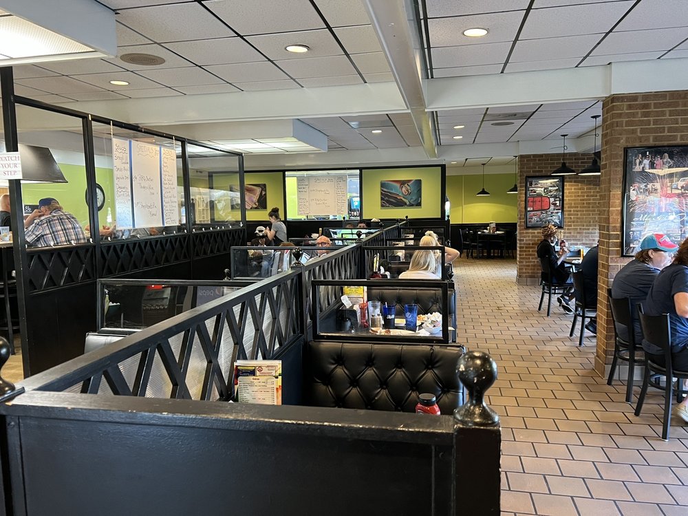 Mac's Breakfast Anytime