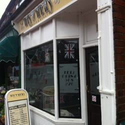 His Hers Hairdressers 213 Halesowen Road Cradley Heath West Photo Of His Hers Cradley Heath West Midlands United Kingdom