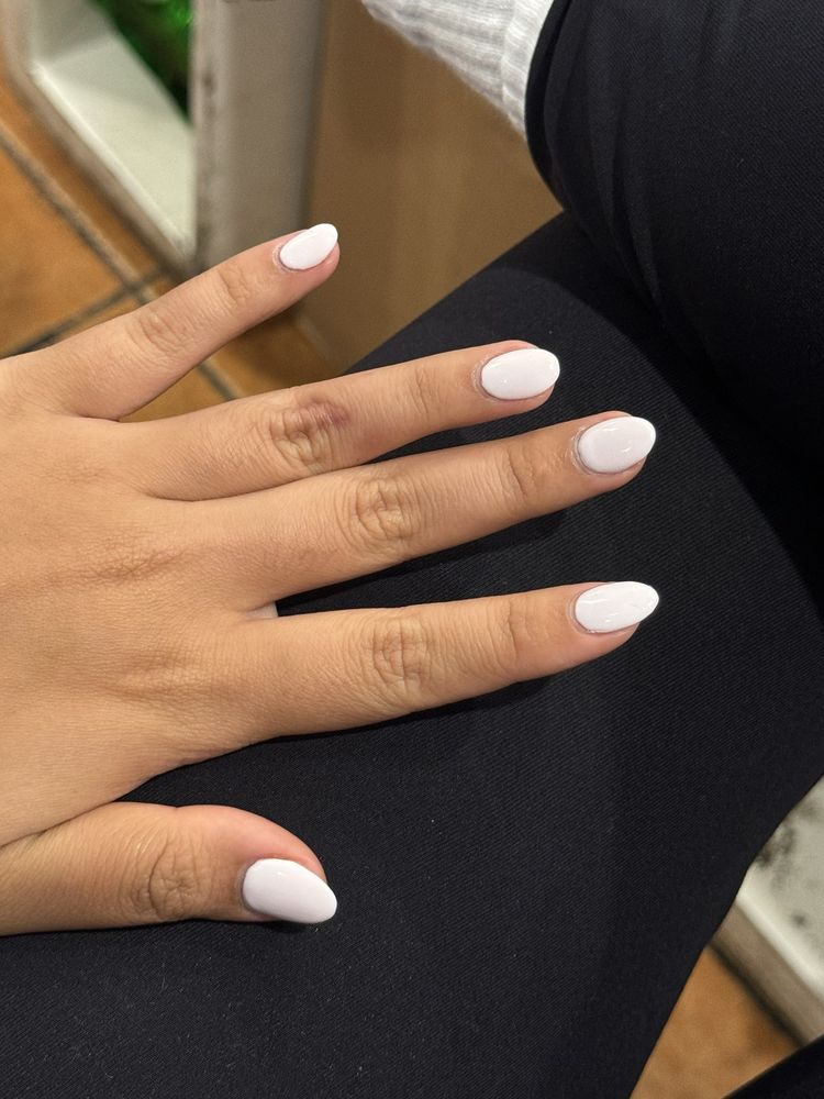 Pinky Nail Spa & Tattoo