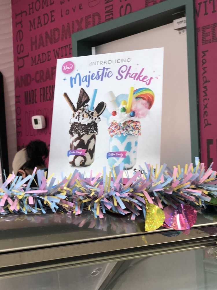 Maggie Moo's