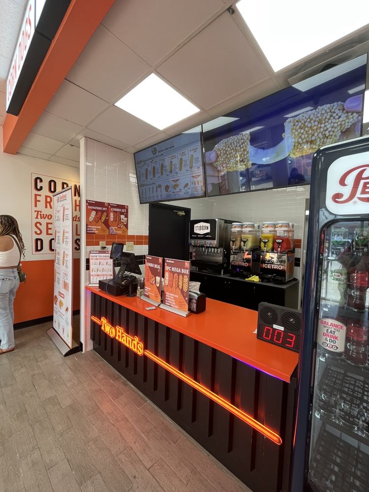 Two Hands Corn Dogs, Houston Roadtrippers