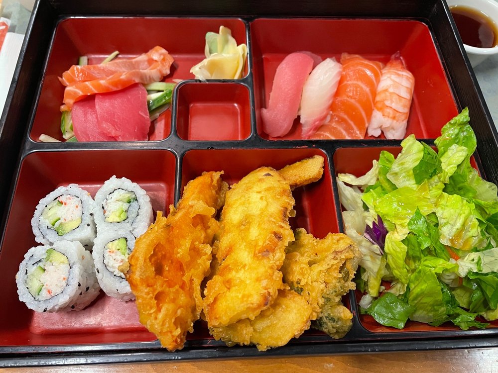 Oishii Teriyaki & Rolls