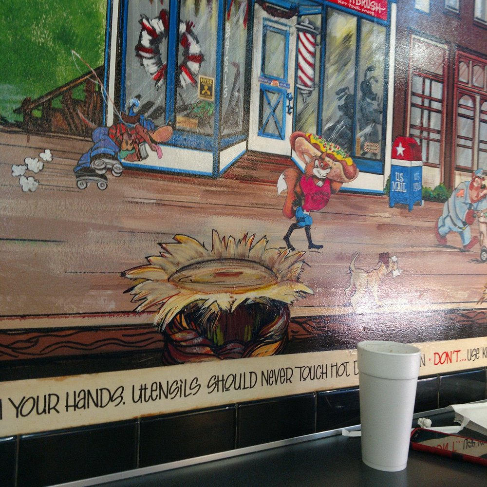 Scooter’s World Famous Dawg House 125 Photos & 138 Reviews American