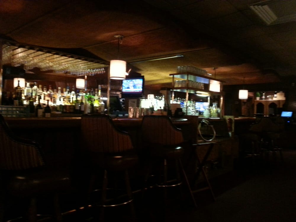 Sibley Gardens 14 Photos & 38 Reviews Italian 916 W Jefferson Ave