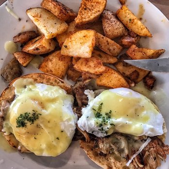 Kenny S Restaurant Closed 48 Photos 44 Reviews Breakfast Photo Of Kenny S Restaurant Manchester Ct United States Eggs Benedict With Pulled