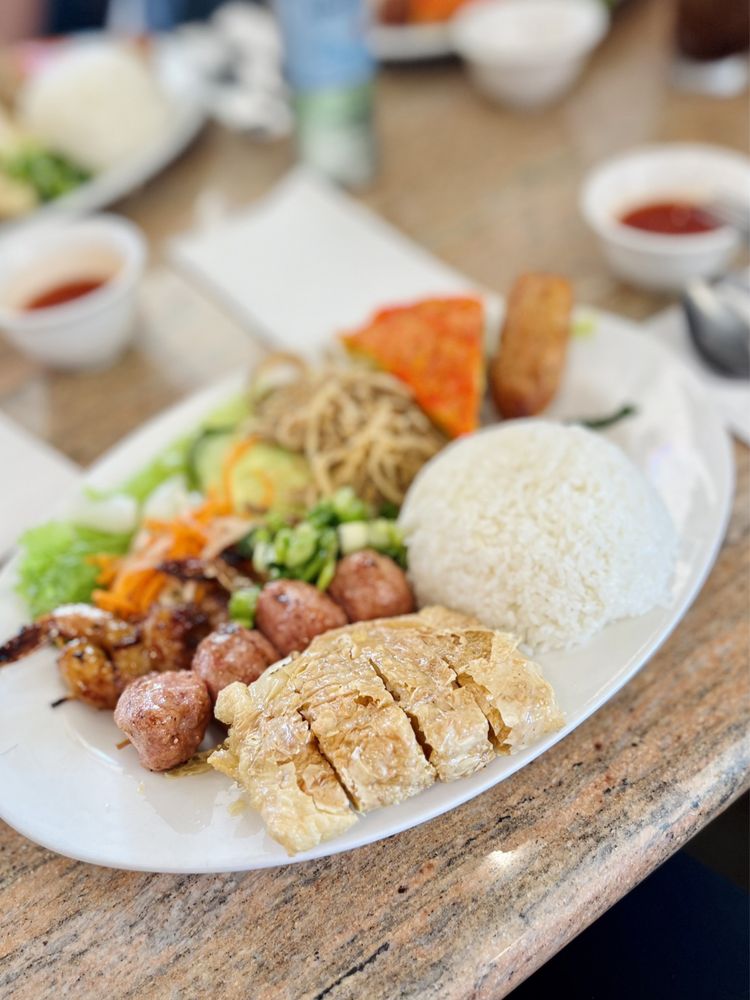 Com Tam Dat Thanh