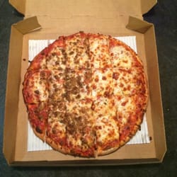 flyers pizza subs 12 photos 19 reviews pizza 296 main st flyers groveport ohio