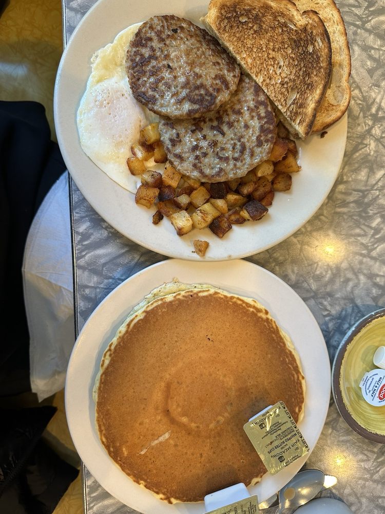 Henry's Diner