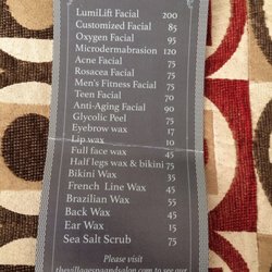 Girl masturbates with clothes on Chicago facial spa