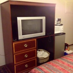 Cedar Hill Motel Hotels 838 W Main St Hillsboro Oh Phone Photo Of Cedar Hill Motel Hillsboro Oh United States Tv Fridge