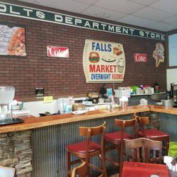 Falls Market And Restaurant 29 Photos 65 Reviews Convenience Photo Of Falls Market And Restaurant Ohiopyle Pa United States Morning At