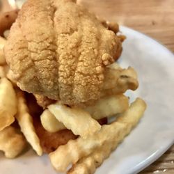 Mayflower Seafood Restaurant 34 Photos 78 Reviews Photo Of Mayflower Seafood Restaurant Raleigh Nc United States Delicious Golden Fried