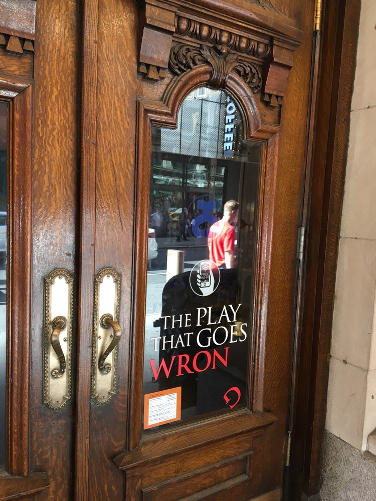The Play That Goes Wrong