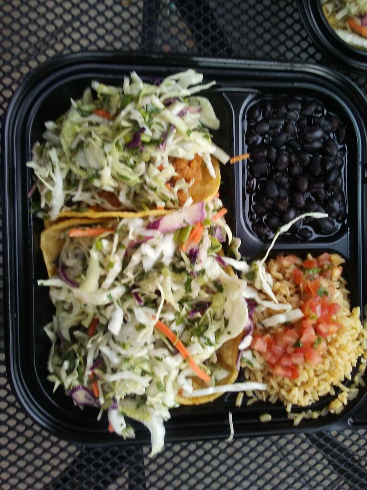 Wahoo's Fish Tacos