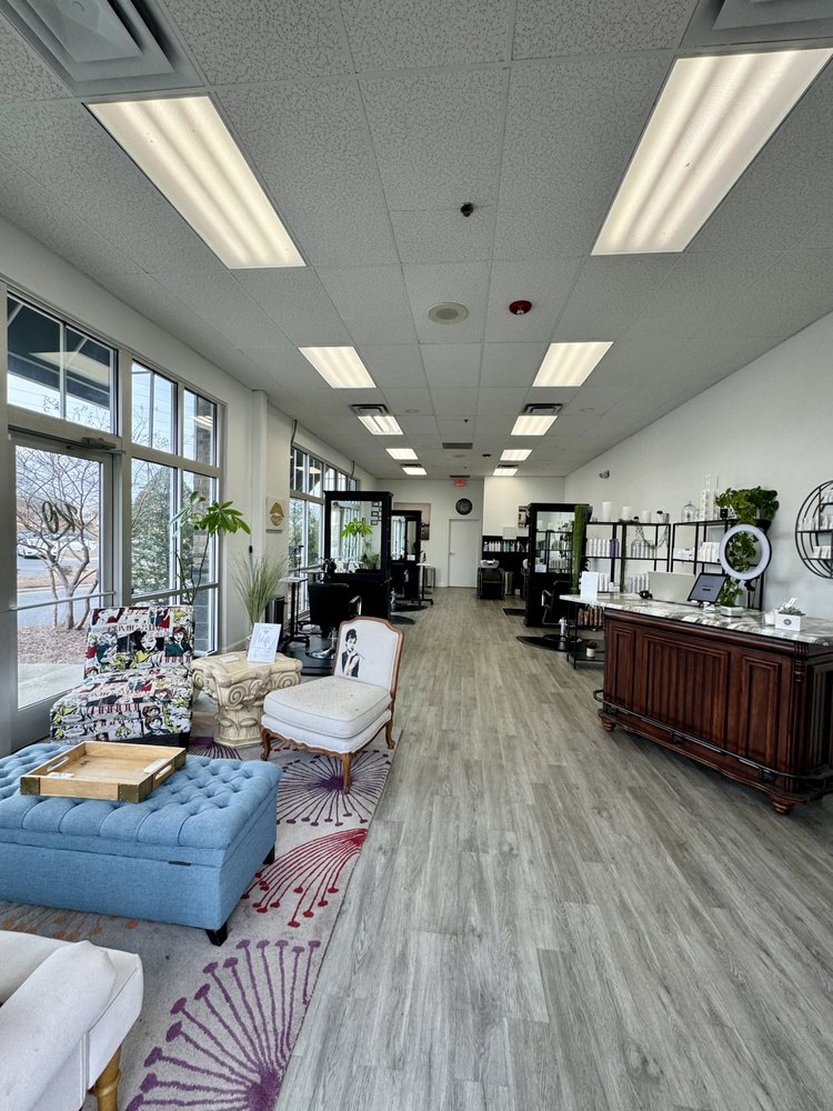 Knockout, a hair studio