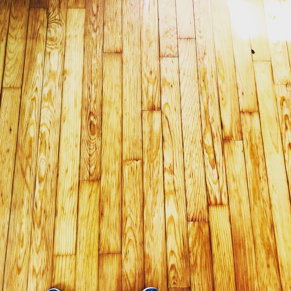 image of business Mark Hardwood Flooring Service