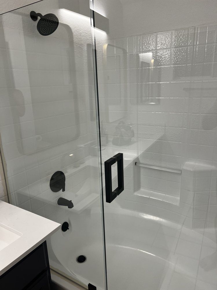 image of business JC Glass and Shower Door