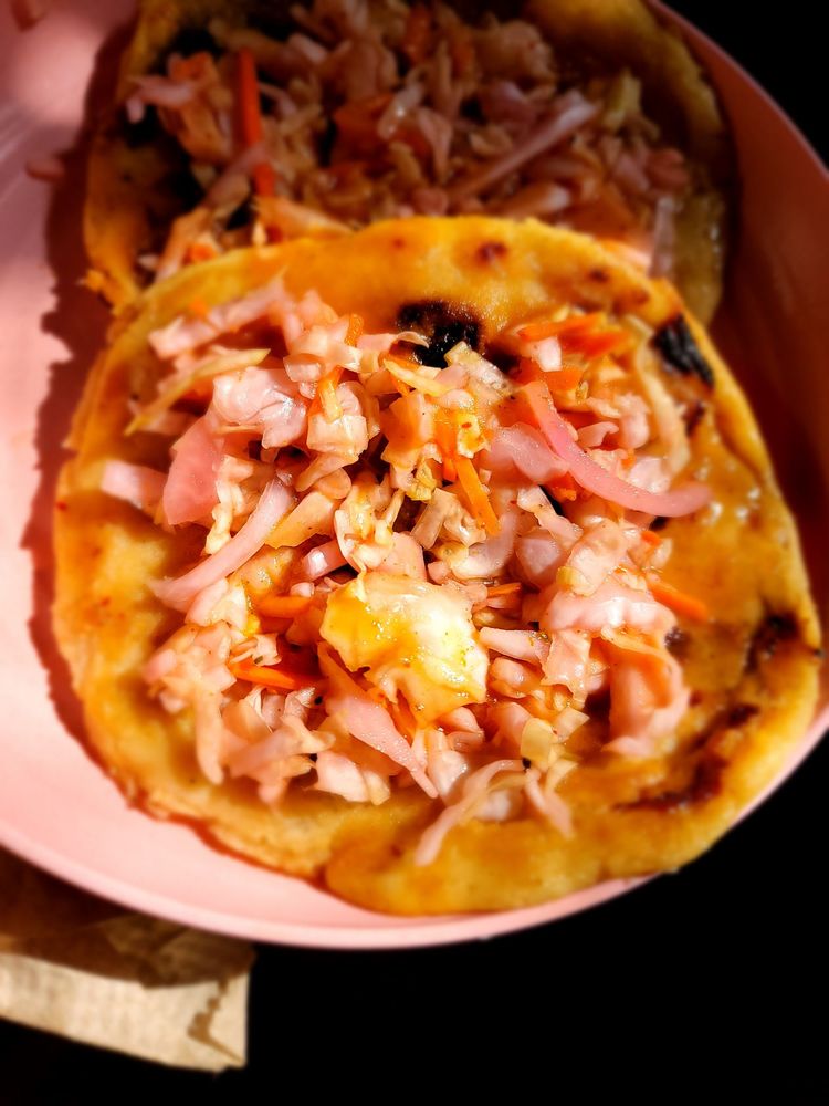 Salvi's Pupuseria & Resturante