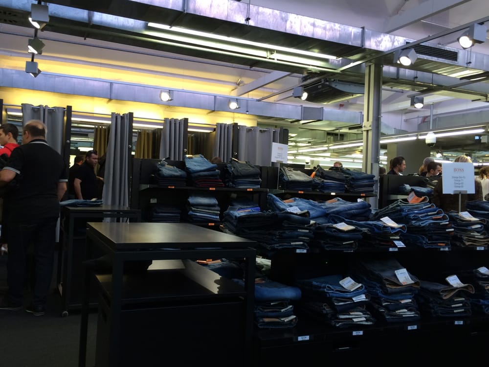 Hugo Boss Outlet 14 Photos & 27 Reviews Outlet Stores Kanalstr. 6