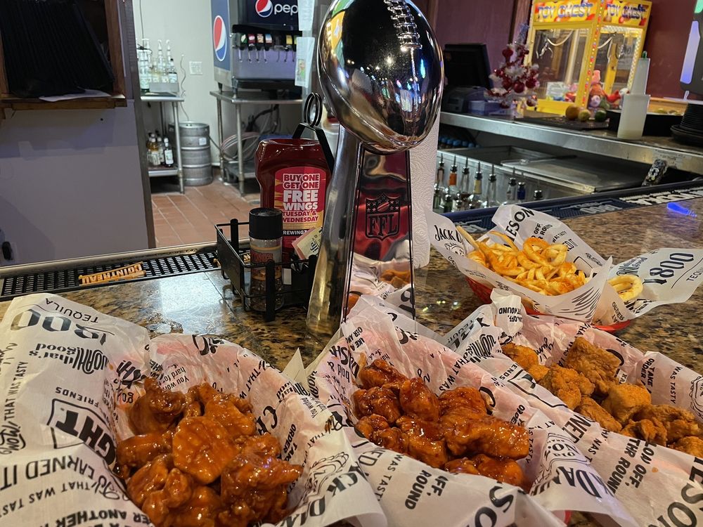 BreWingZ Restaurant and Bar BreWingZ Restaurant and Bar