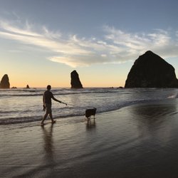 Haystack Rock 389 Photos 148 Reviews Landmarks Historical Photo Of Haystack Rock Cannon Beach Or United States Sunset Here Is