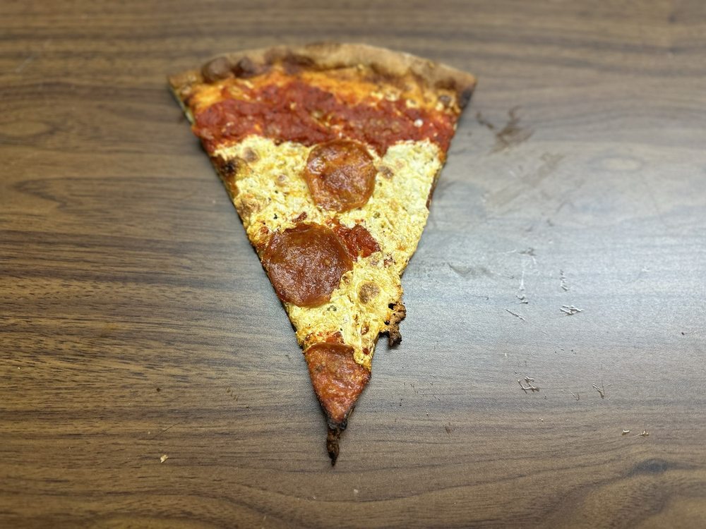 Tucci's Pizza