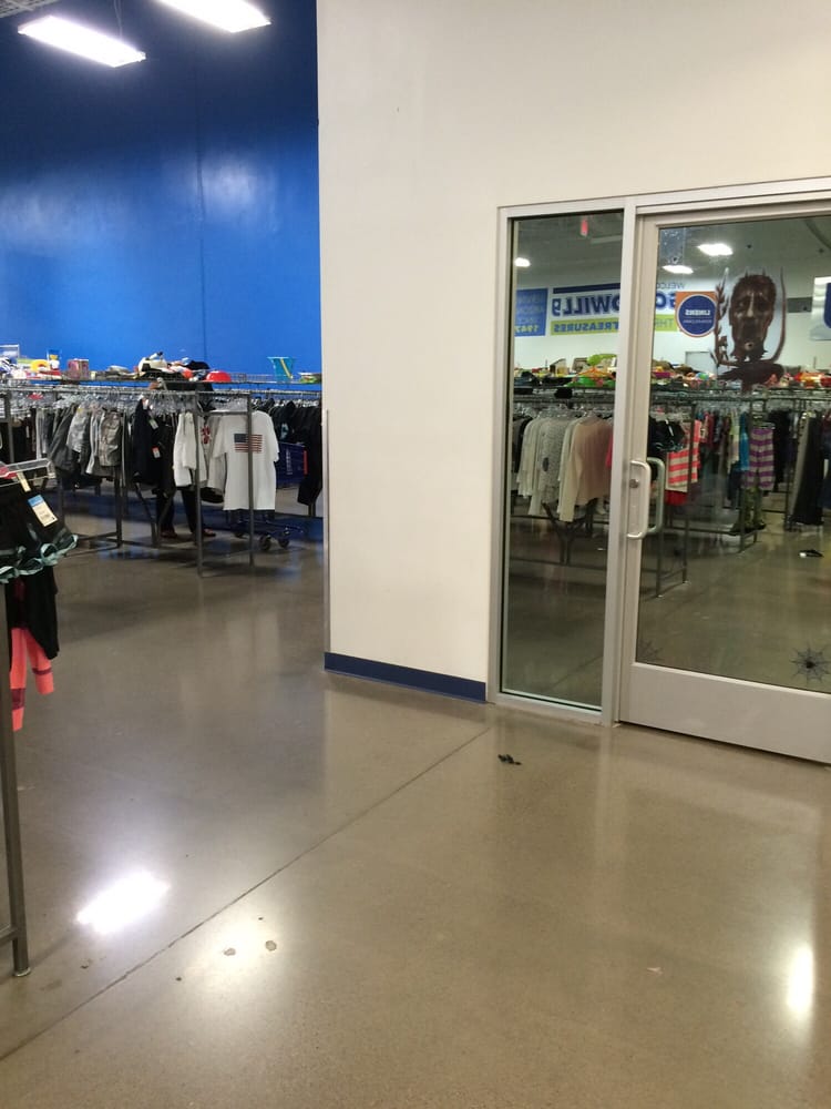 Goodwill Thrift Store 17 Reviews Thrift Stores 15433 W McDowell