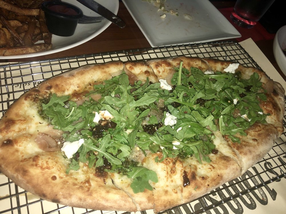 Walla Chutney Proscuitto And Baby Arugula Pizza Yelp Photo Of Von S 1000 Spirits Seattle Wa United States Walla Chutney