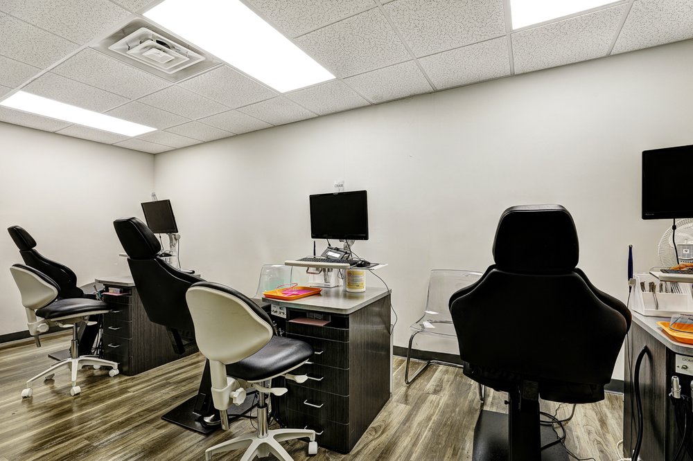 image of business Abra Dental