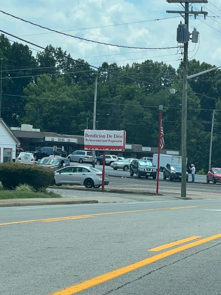 Bendicion De Dios Restaurante & Pupuseria