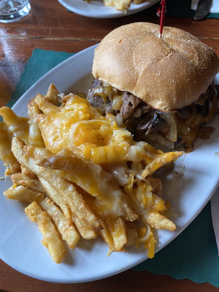Fáilte Irish Pub & Steak House