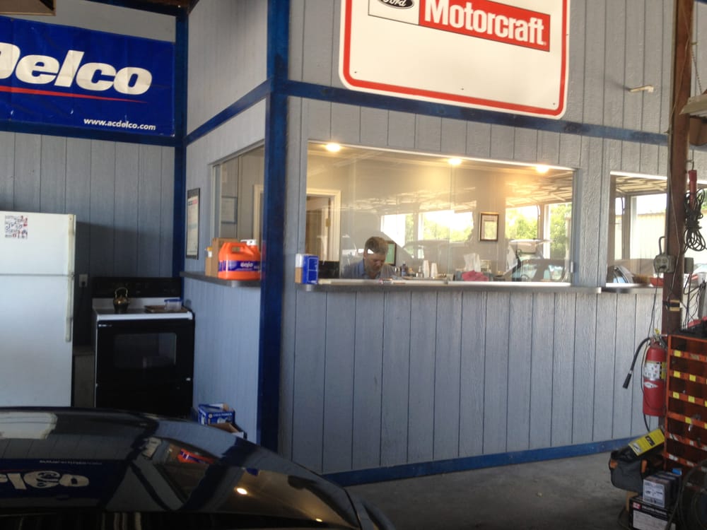 Rick's Auto Service Center