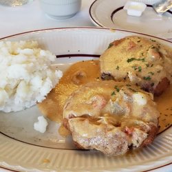 Blue Goose Restaurant Order Food Online 18 Photos 28 Reviews Photo Of Blue Goose Restaurant Stratford Ct United States Crab Cakes With