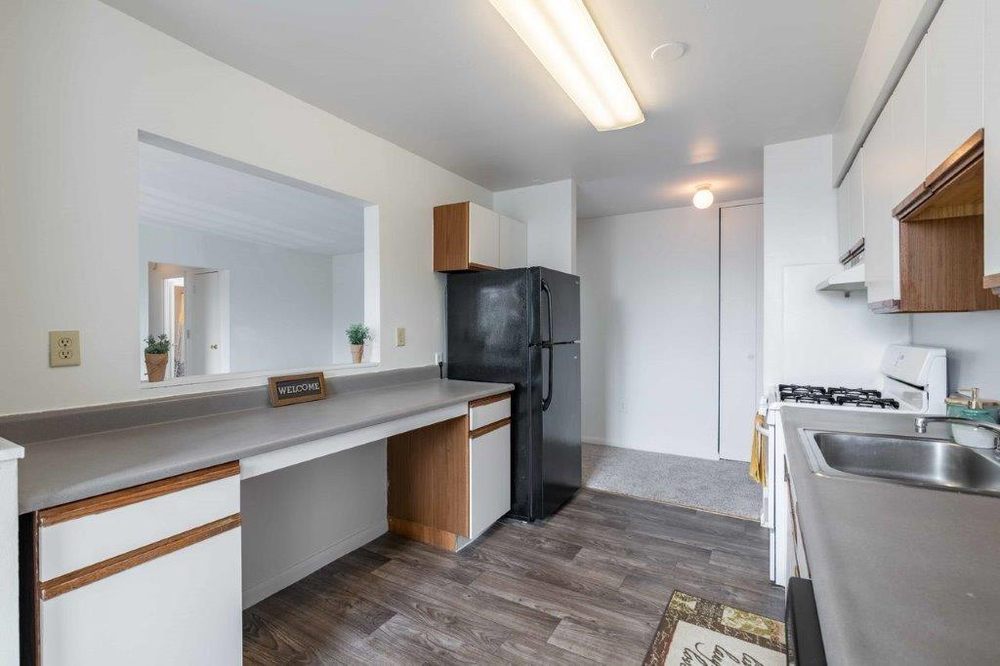 Summit Pointe Apartment Homes