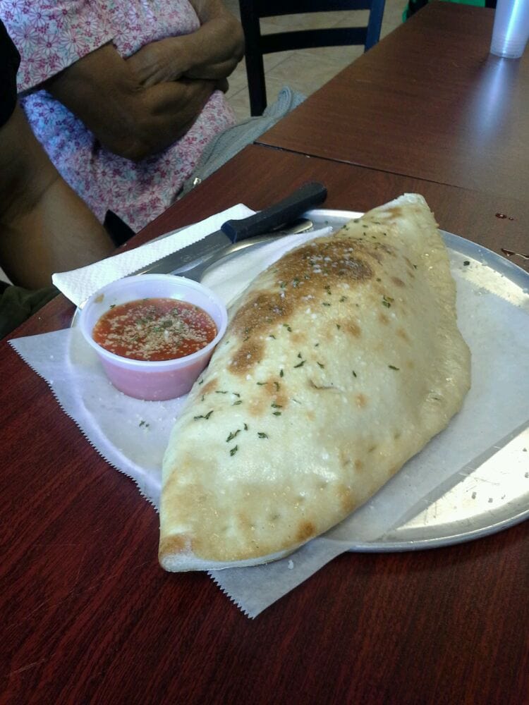 Kingdom Pizza Pizza Carr. PR 3 KM 82.2, Humacao, Puerto Rico