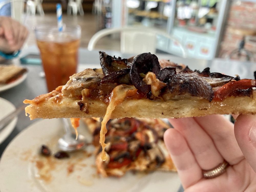Paulie's