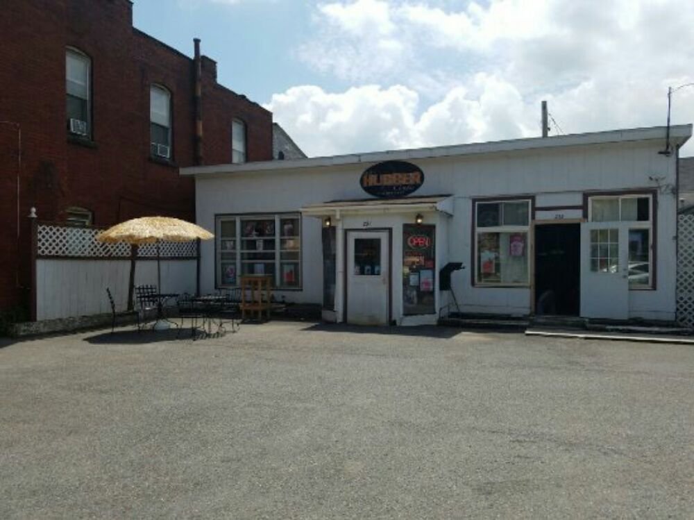 The Hubber Cafe Coffee & Tea 231 W Main St, Smethport, PA