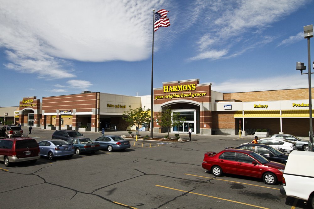 Harmons Neighborhood Grocer 14 Photos & 23 Reviews Grocery 5454 S