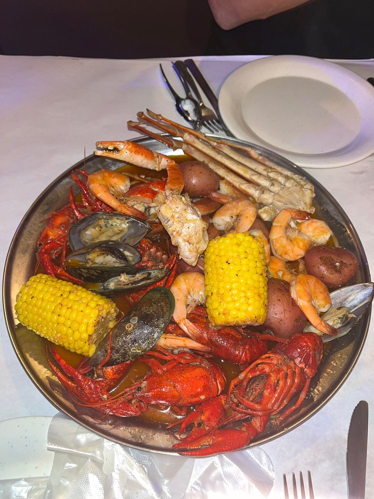 Red Crab Juicy Seafood