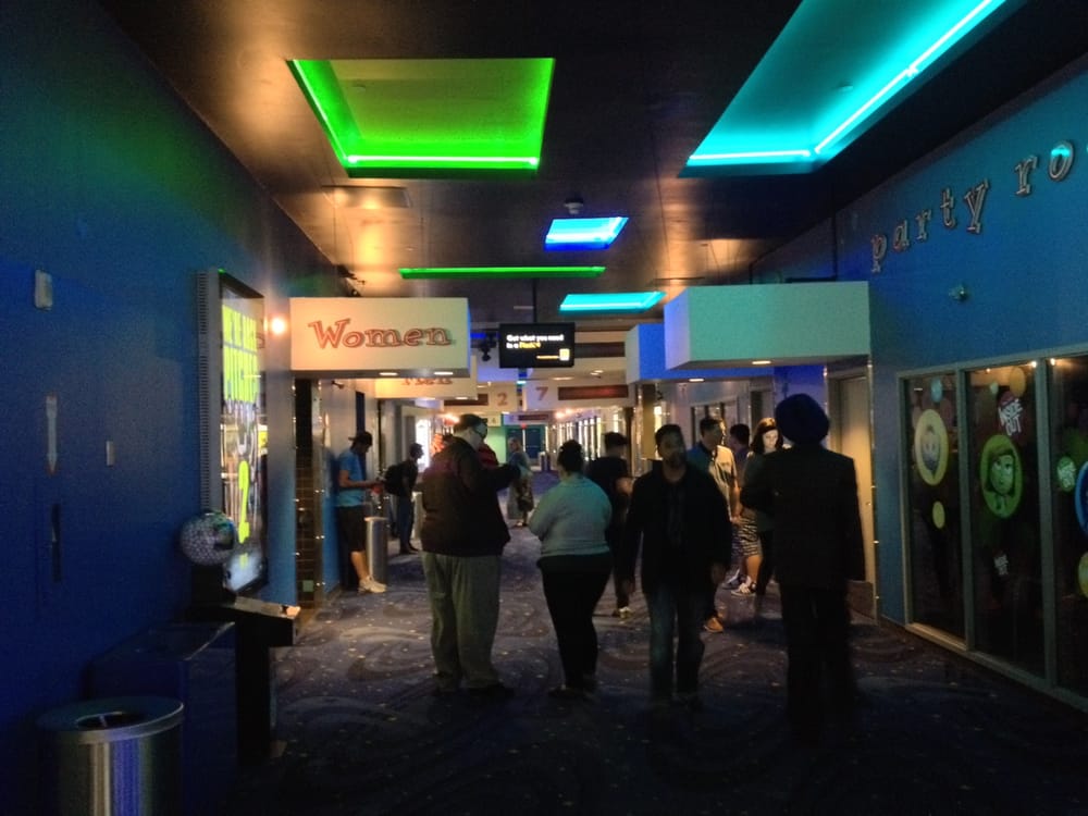 SilverCity Brampton Cinemas 23 Reviews Cinema 50 Great Lakes