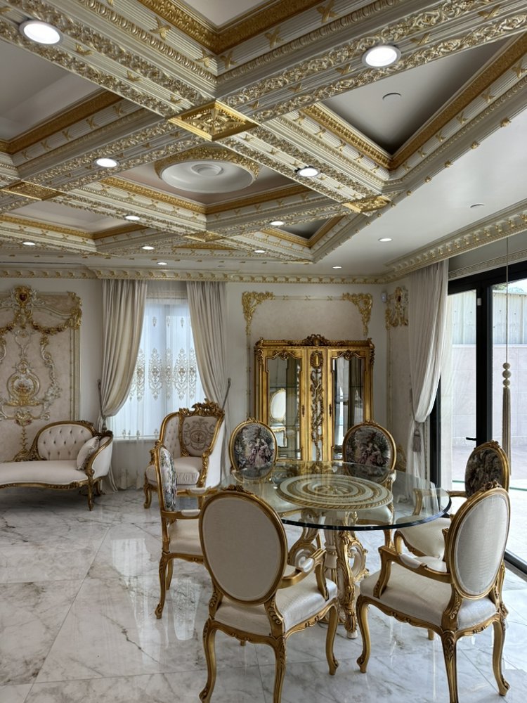 The French Accent Gallery