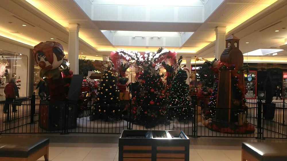 Champlain Place Shopping Centre Shopping Centers 477 Paul Street